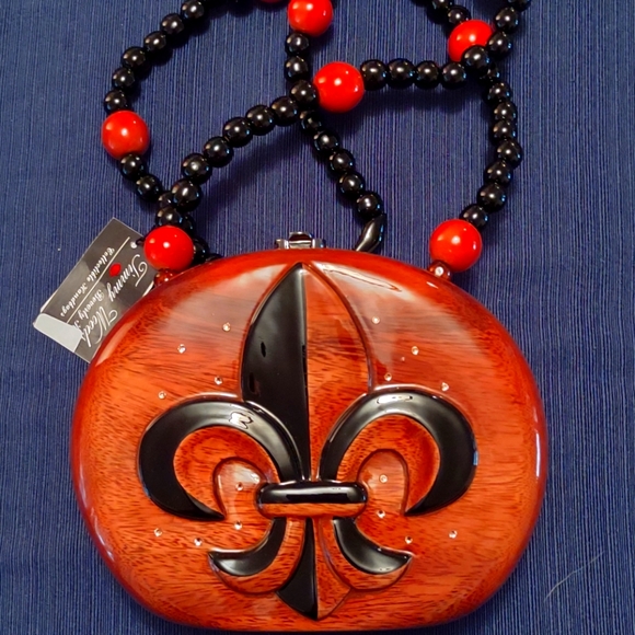 Timmy Woods. Crossbody